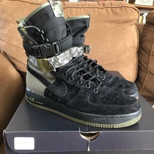 Men’s Nike SF AF1 Black/Olive size 11